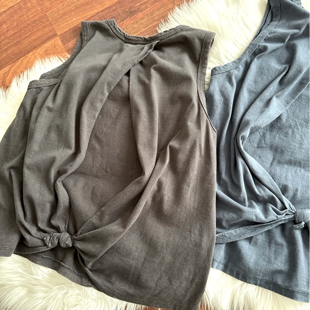 Tie Back Tank Top Bundle - Picture 6 of 10